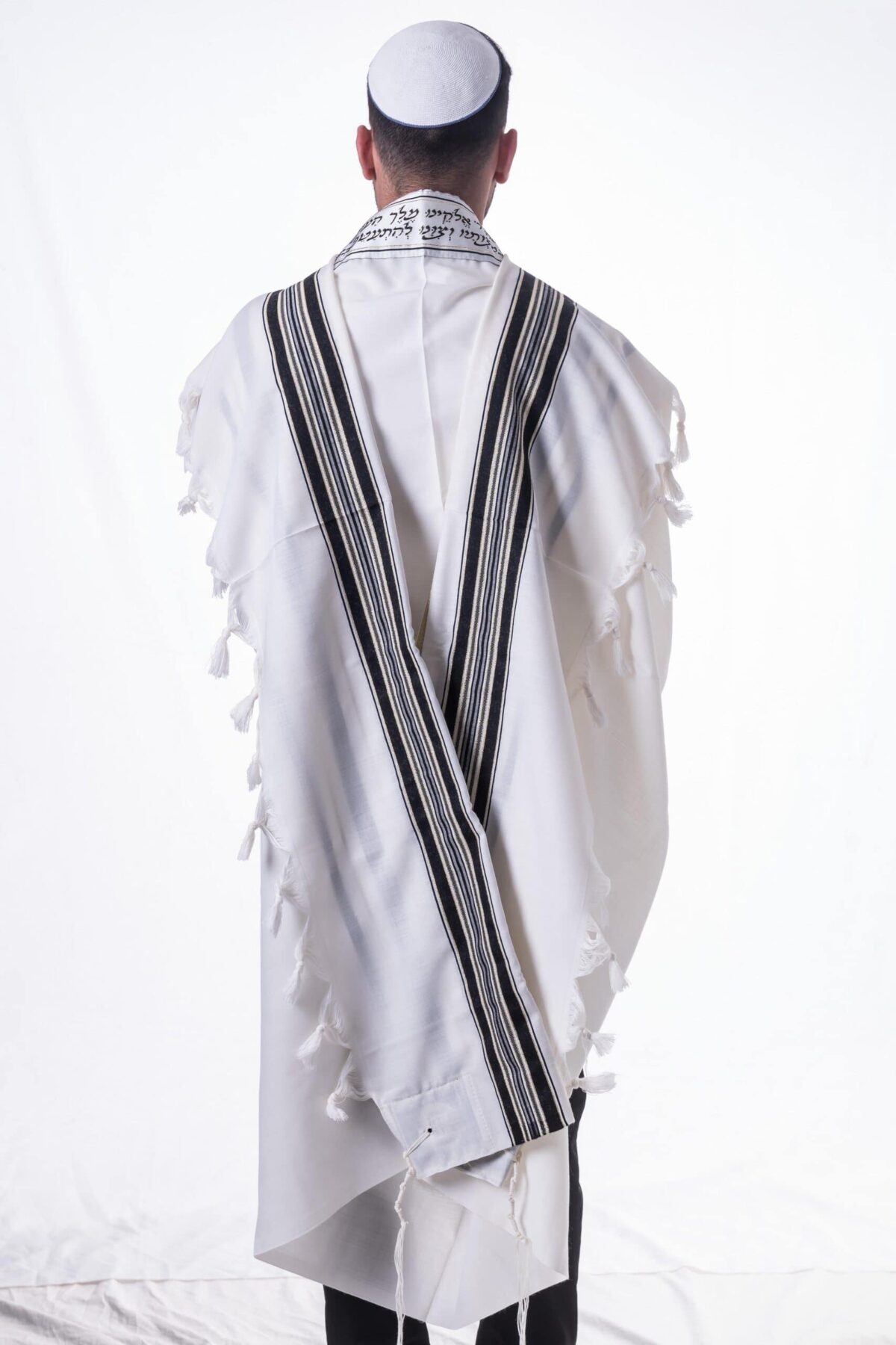 Aa Wool Black Gold