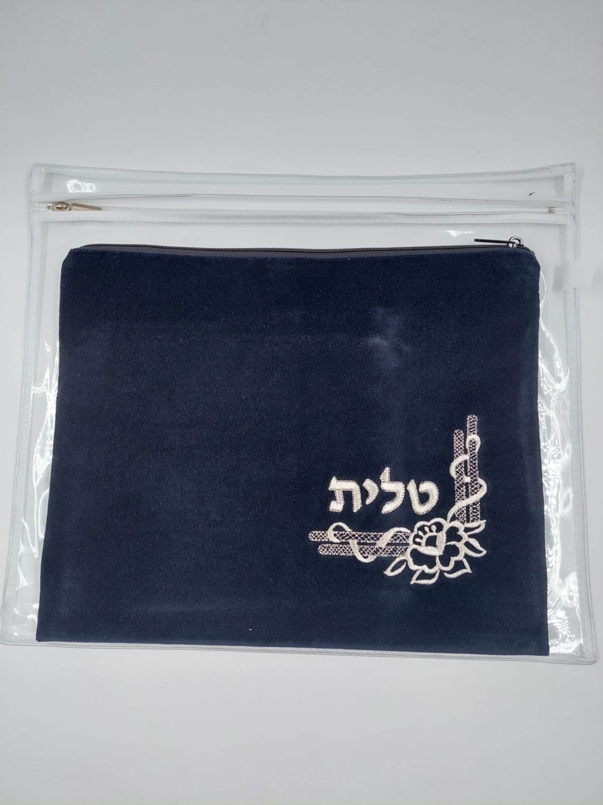 סט כיסוי לטלית ותפילין –  קטיפה כחול כהה – בשילוב רקמה פינתי פרח גדול כסף