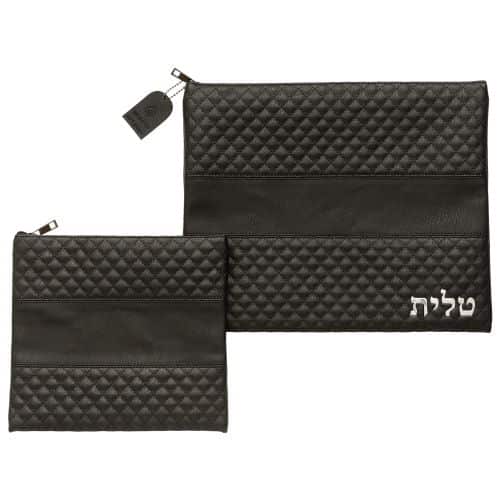 סט כיסוי לטלית ותפילין דמוי עור שחור אותיות בולטות "טלית" כסף 36*29 ס"מ